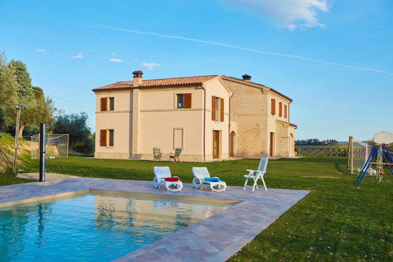 Agriturismo Nido Delle Rondini Macerata Bagian luar foto