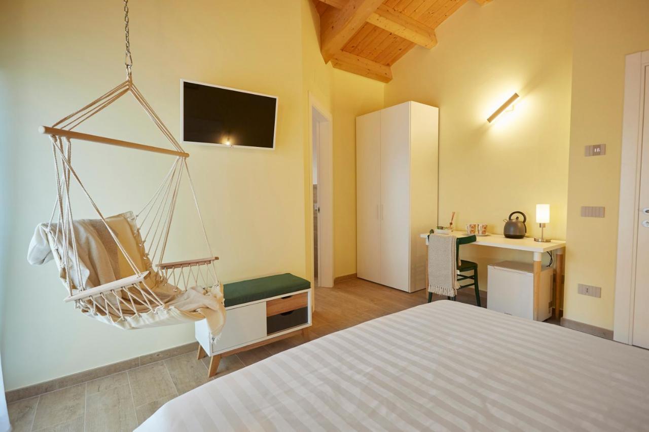 Agriturismo Nido Delle Rondini Macerata Bagian luar foto