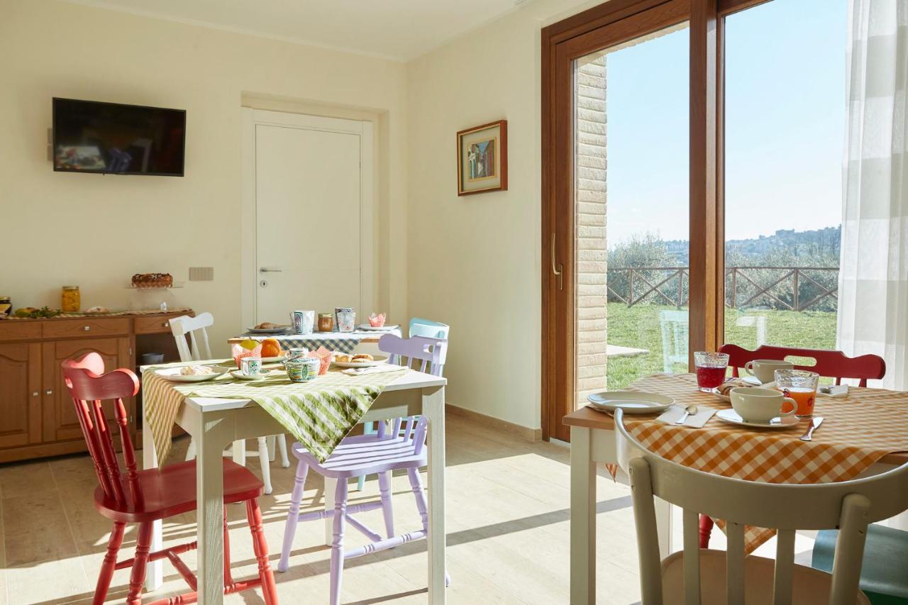 Agriturismo Nido Delle Rondini Macerata Bagian luar foto