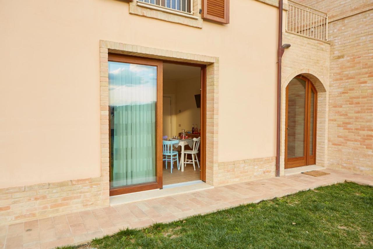 Agriturismo Nido Delle Rondini Macerata Bagian luar foto