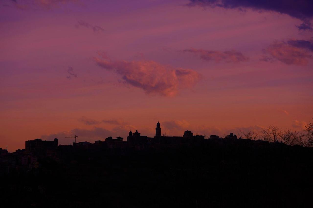 Agriturismo Nido Delle Rondini Macerata Bagian luar foto